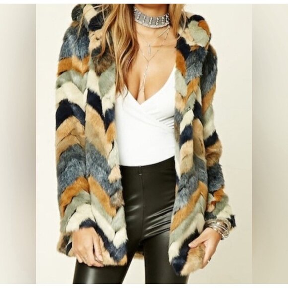 Forever 21 Faux Fur Colorful Chevron Hooded Coat  Unique Mob Wife Retro Bold M - Picture 2 of 13